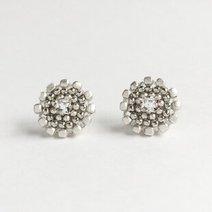 ビジューピアス/イヤリング | iichi 日々の暮らしを心地よくする