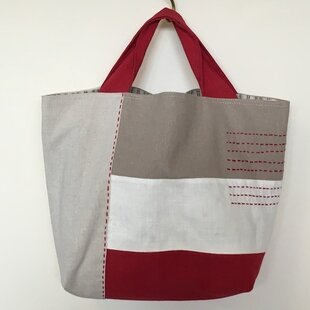 酒袋と柿渋染め刺し子のバッグ | iichi 日々の暮らしを心地よくする