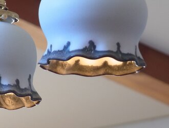 陶制ペンダントランプシェード　輪花黒彩の画像