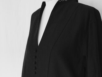 銀刺繍のシャツドレスの画像