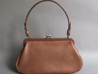 plain gama hand bag -round (antique　brown)の画像