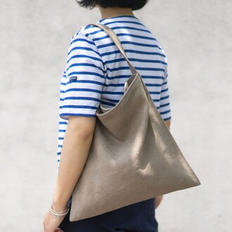 Holiday bag タンベージュ