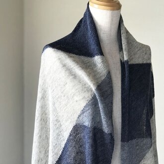 フレンチリネンの大判ショール  幾何学模様　Gray/Navy