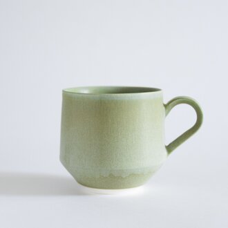 Mug A  color:spring green