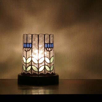 ケルティック模様と青い花のテーブルライト