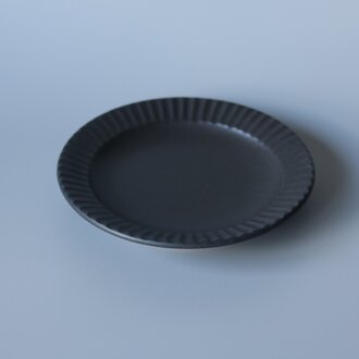 しのぎ皿　小　黒　
