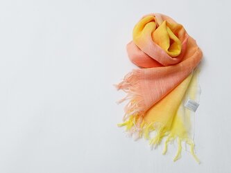国産シルク100％手描き染めストールpink&yellow-の画像