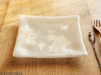 純白ガラスの器 -「 KAZEの肌 」● 18cm・光沢の画像