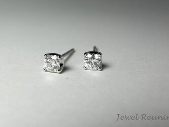 八角形のダイヤのピアス　K18WG（片耳用）の画像