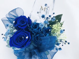 【プリザーブドフラワー／ガラスの靴ミニシリーズ】青い薔薇のミニサイズのガラスの靴【リボンラッピング付き】の画像