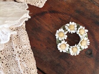 布花コサージュ　デージーのミニリースの画像