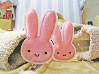 ★ふさふさうさぎ★アップリケワッペン★ピンク２枚セットの画像