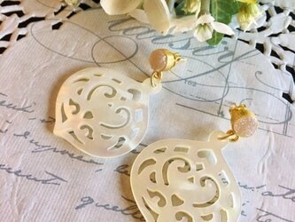 sakura lantern pierceの画像