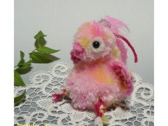 フシギなトリのヒナ（ピンク）の画像