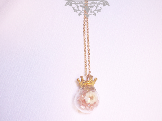 ★Stephan Lea★金の王冠春の思い出ドーム　白の花ピンククリスタルペンダントの画像