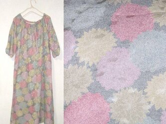 Sold out着物リメイク♪春色菊が沢山小紋スモックワンピース♪春の画像