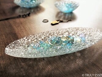 ガラスのアクセサリートレイ -「 KAKERAの光 」 ● ターコイズブルー・20cmの画像