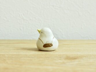 《Kanmi. コラボ》おでかけひよこ （こげ茶）の画像