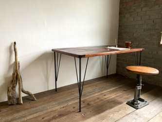 数量限定　MDT-150　古材　カフェテーブル　テーブル　ダイニングテーブル　作業台　デスク　鉄脚　ワークデスクの画像