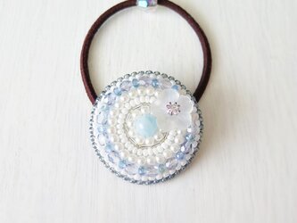 *ビーズ刺繡ヘアゴム*アクアマリン×フラワーの画像
