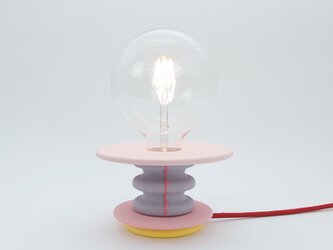 ピンクテーブルランプ Frutti Lampの画像