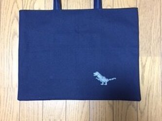 紺色のレッスンバッグ＊クロスステッチ刺繍：恐竜の画像