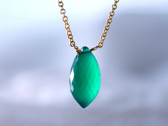 グリーンオニキスのシャンデリアカットネックレス　～Jolandaの画像