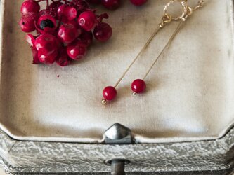 誕生月-３月生まれ/コーラル（珊瑚）/誕生石のシンプルで女性らしい気品のあるピアス。（TJ10923-3）