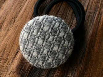 くるみボタンのヘアゴム wool-2の画像