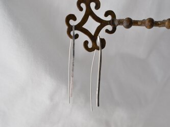 槌目のロング　ピアス　97の画像