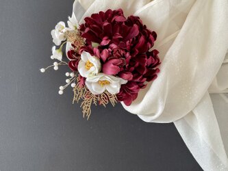 結婚式や成人式に マムの髪飾りの画像