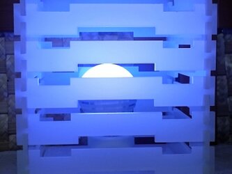 イルミネーションランプシェードアクリル製　組型　16色変色ランプ・ソケット付きの画像