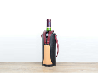 本革 ラグジュアリーレザー蓋付きワインボトルホルダーの画像
