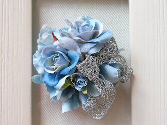 rose corsage (ミズイロ)の画像