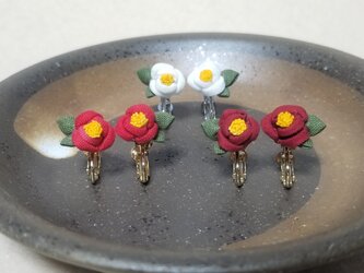雪椿イヤリング ＊つまみ細工＊の画像