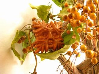 グリーンマン(木彫り)の画像