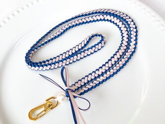 再販♡リボンレイのネックストラップ（サクラ×ネイビー）の画像