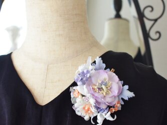 ＊染め花＊染の草花・貝殻花のコサージュ（ヘアクリップ付き）の画像