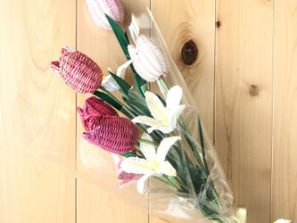 ラタン（籐）の花束の画像