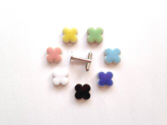花タイルのカフスボタン（7色からお選びください）の画像