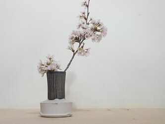 線文花器　１の画像
