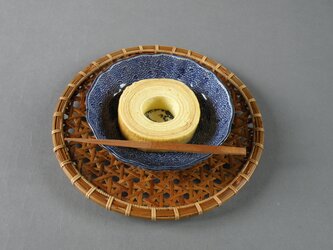 差し六つ目盛り皿　燻煙千島笹　菓子器　トレーの画像