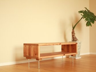 シンプルな杉のローテーブル / テレビ台 / サイドボード / サイドテーブルの画像