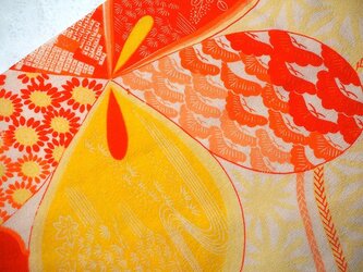 s0032　花尽くし紋様ハギレ・緋色250ｃｍ☆古布・古裂/絞り/錦紗縮緬/正絹/人絹/モスリンの画像