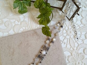 ＊ホワイトカルセドニーとシェルのＹ字ネックレス＊の画像