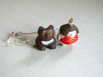 小さな小さな金太郎さん+くまさん(木彫り)イヤリング の画像