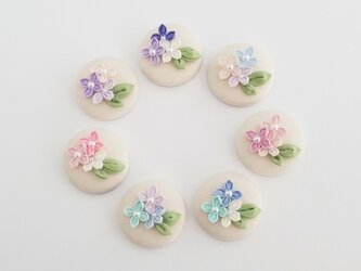 あじさいのくるみブローチ＊つまみ細工＊の画像