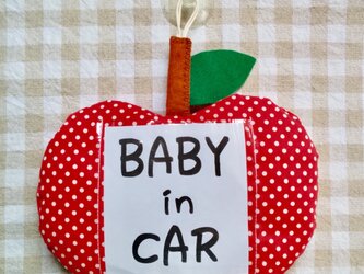 baby in carの画像