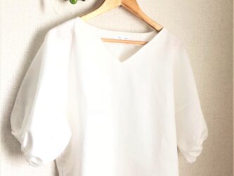 ホワイトリネン　キモノスリーブふんわりパフブラウスの画像