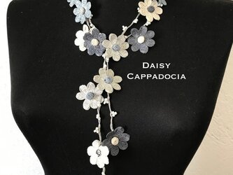 お花の刺繍ラリエット　デイジー　グレーミックスの画像